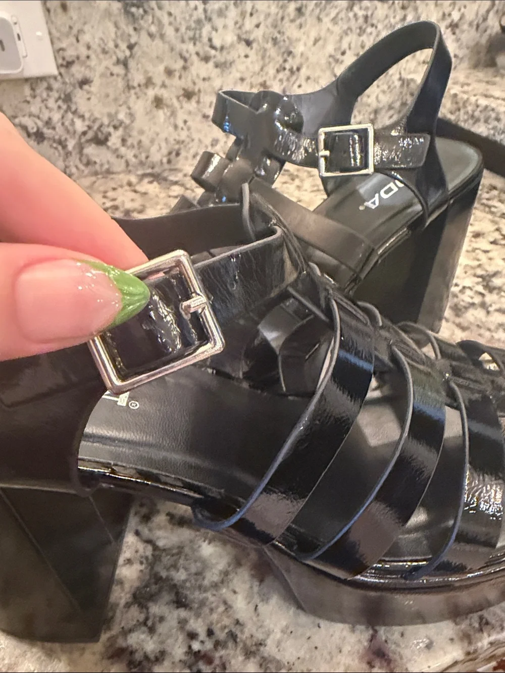 🦇 Soda Black Patent Multi-Strap Platform Sandals 🖤 love love love